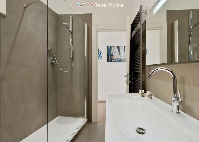 Oltremare, Terre Marine * Manarola